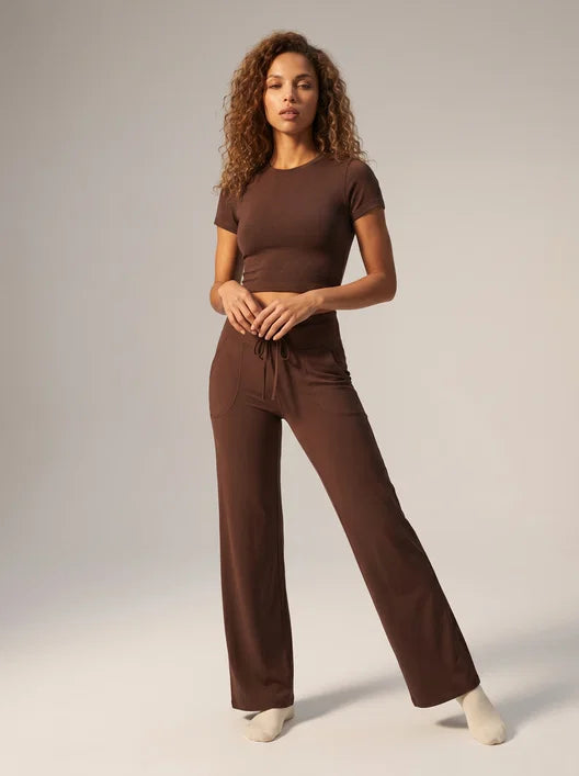 The Pausa Postpartum Yoga Pants