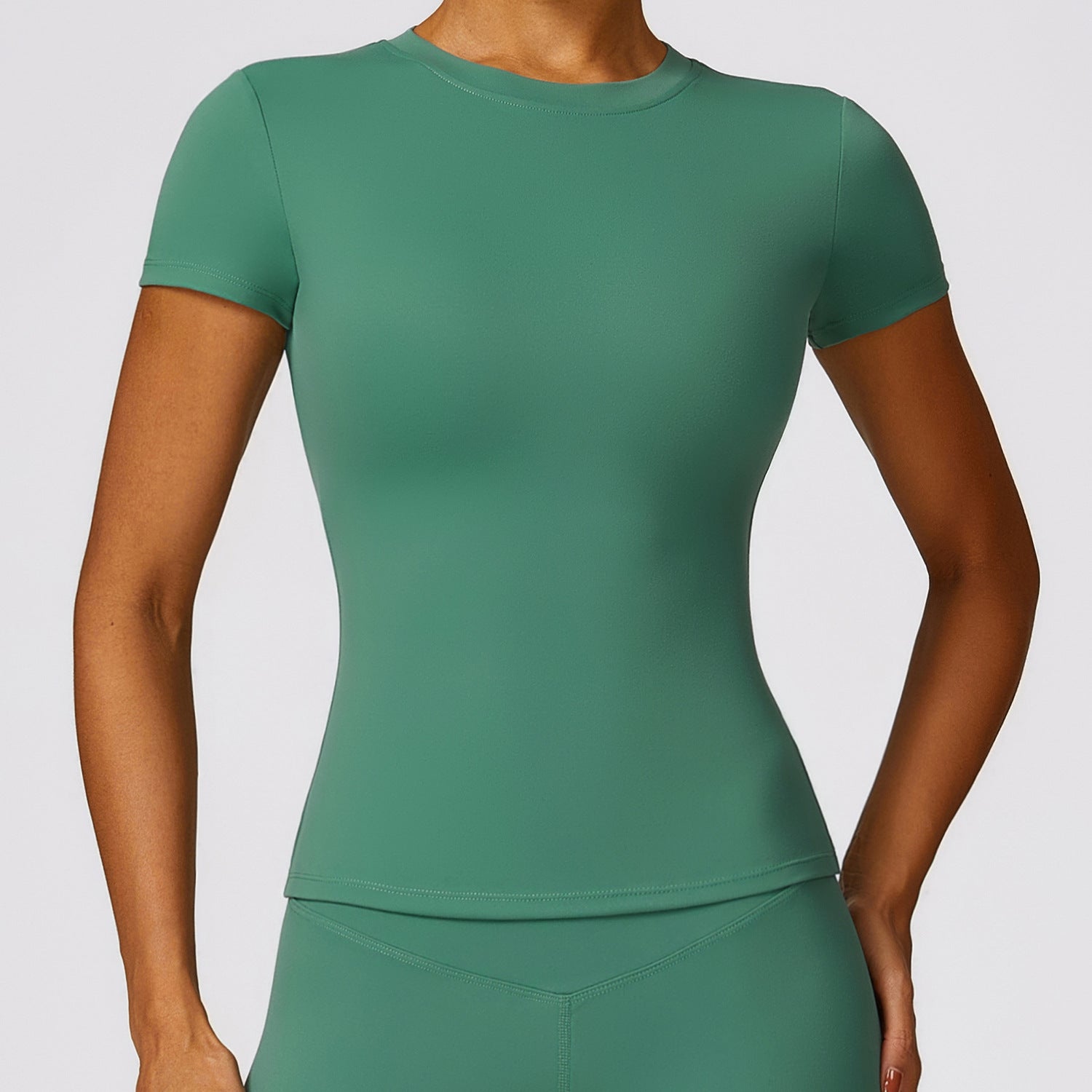SEAMLESS BRUSHED SHORT SLEEVE TOP