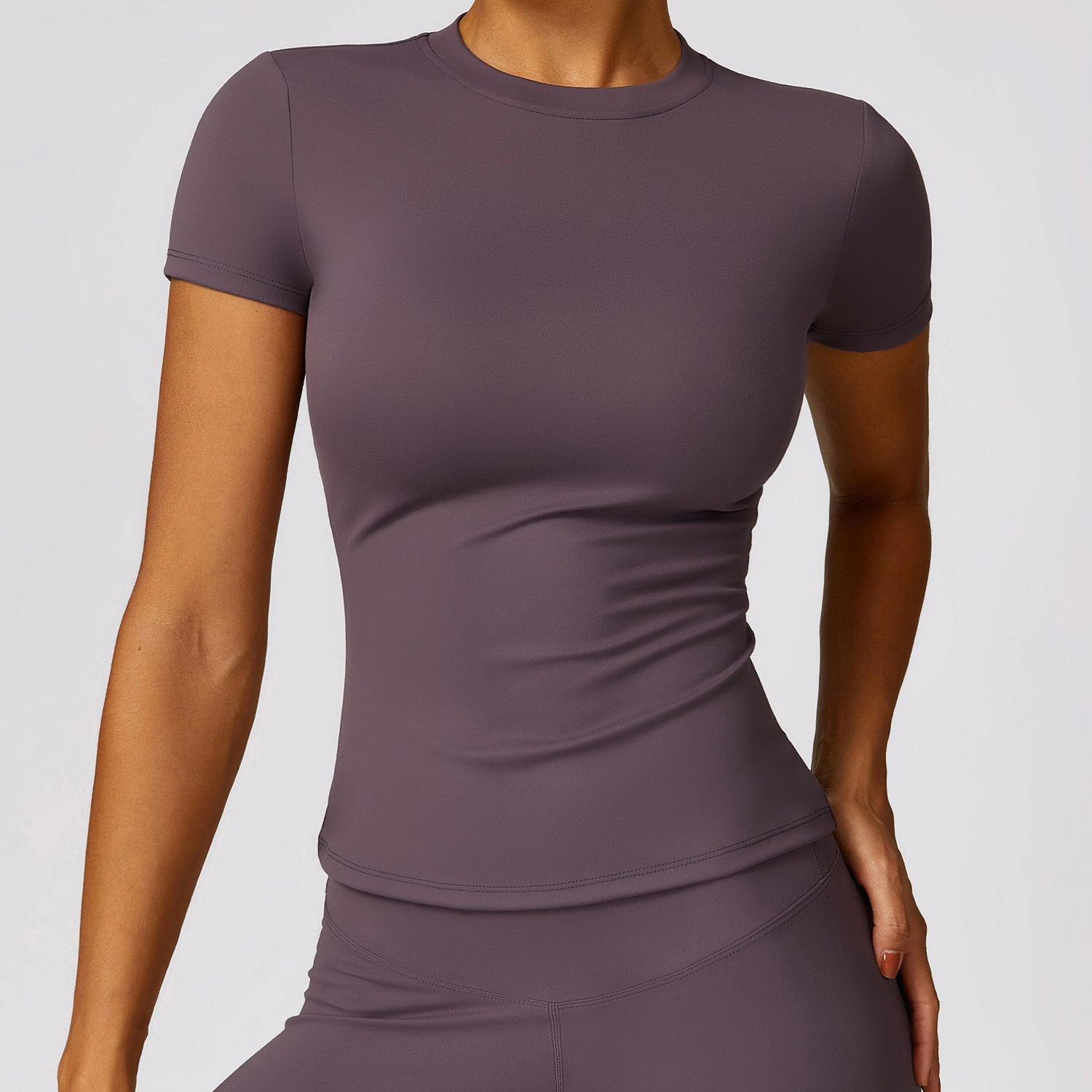 SEAMLESS BRUSHED SHORT SLEEVE TOP