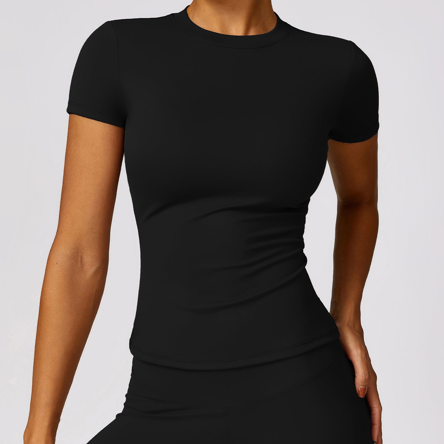 SEAMLESS BRUSHED SHORT SLEEVE TOP