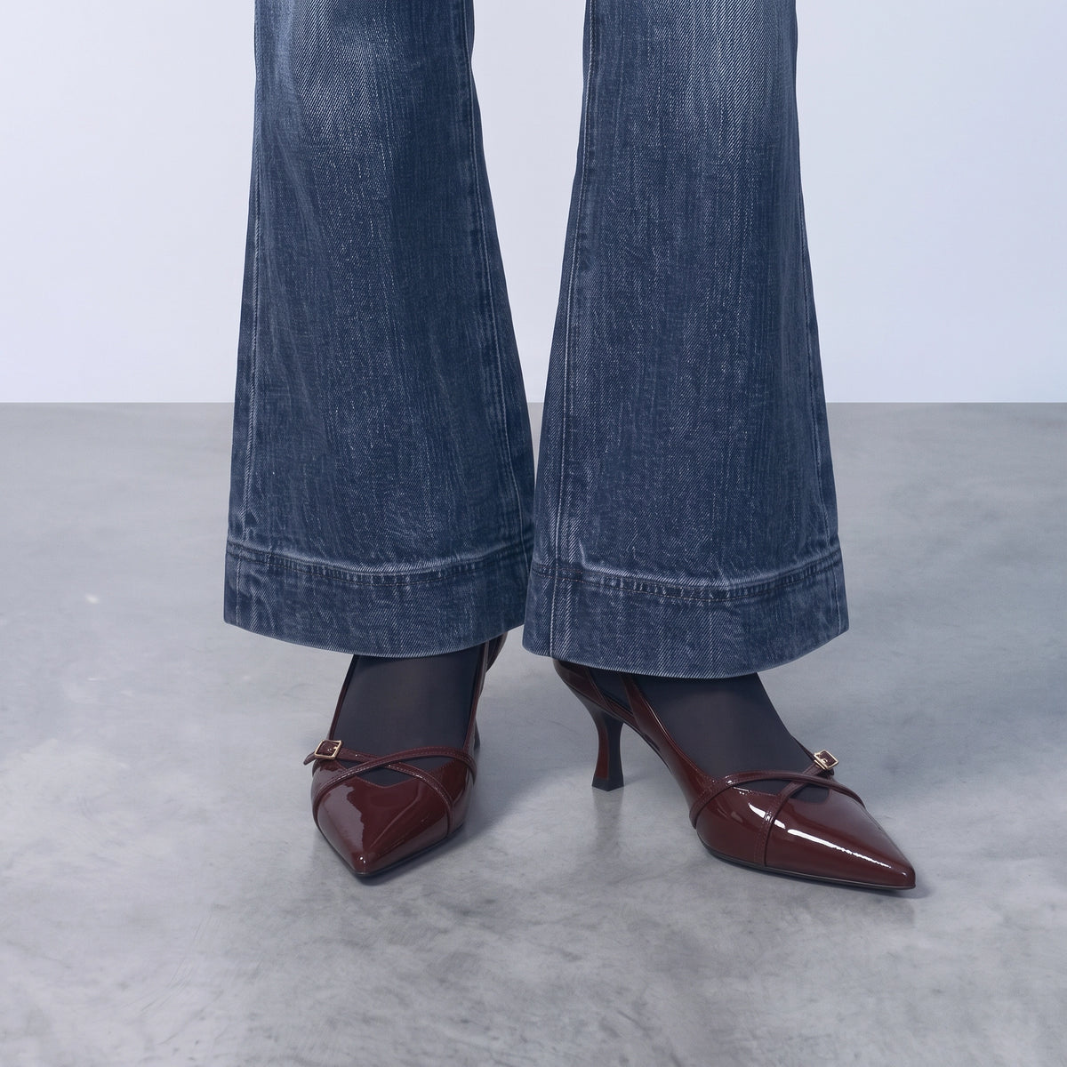 Cropped Flared Maternity Jeans